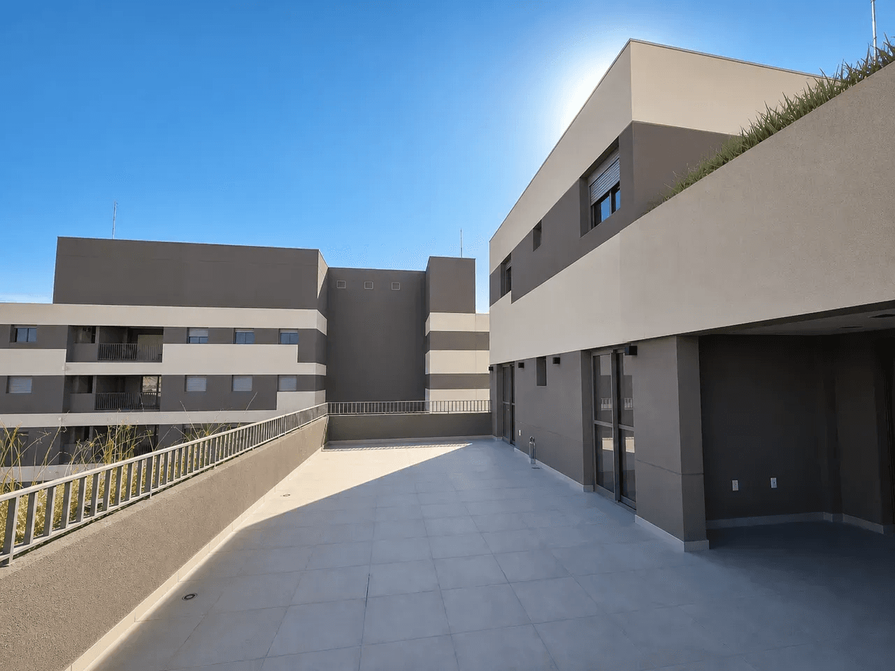 Elegance, spaciousness, and exclusivity in the heart of Santana